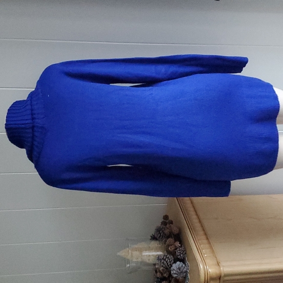H&M Basic Women's Turtle Neck Top Sweater Blouse Royal Blue Size Medium - Picture 4 of 8